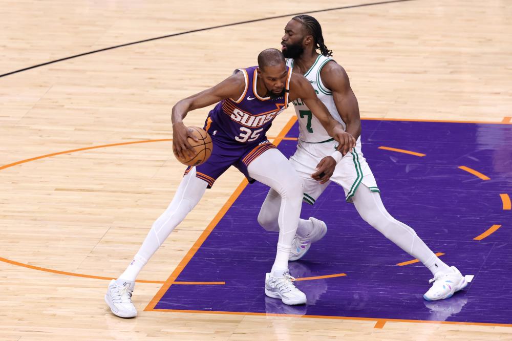 孔蒂固守的 孔蒂固守的